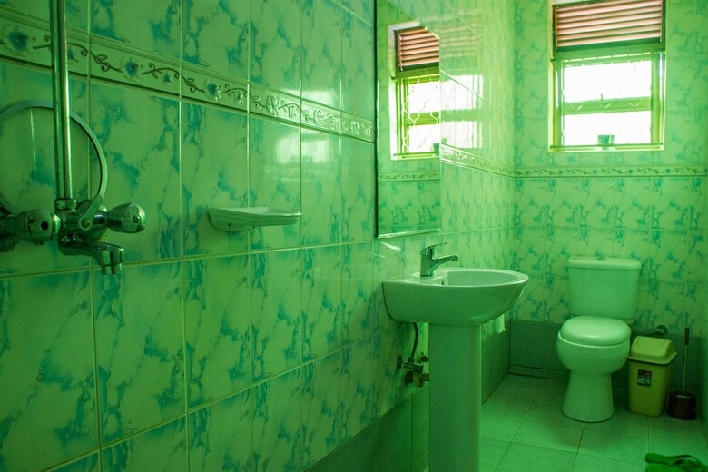 Tropical Suites Hotel