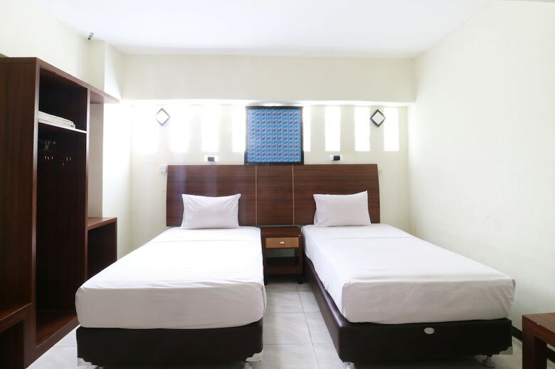 D'boegis Hotel