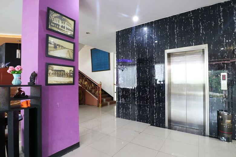 D'boegis Hotel