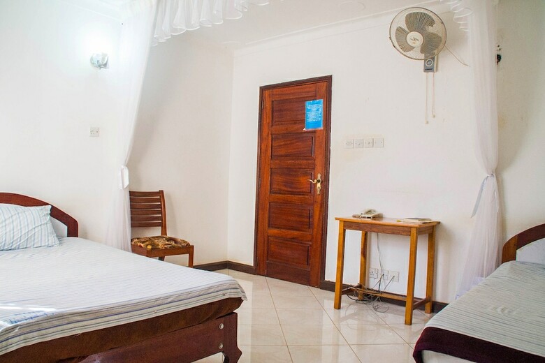 Crown Hotel Hoima