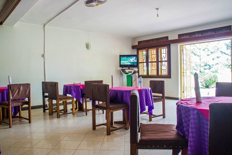 Crown Hotel Hoima