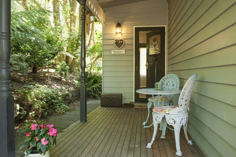 Forest Edge Cottage At Merrow Cottages