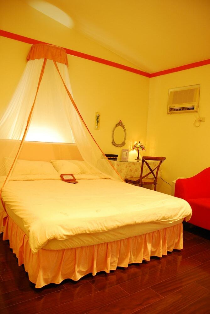 Bed & Breakfast Ltc Holiday Villa