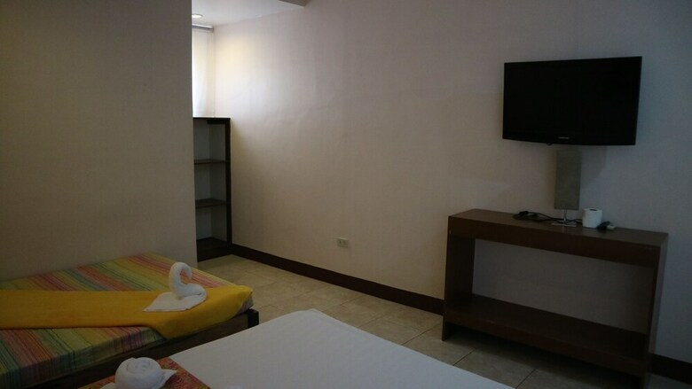 Hotel Jhanna's Inn