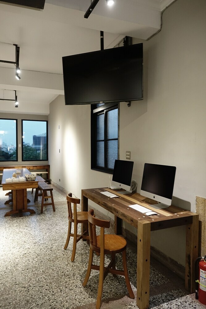 Hostal Caoji Book Inn Hostel