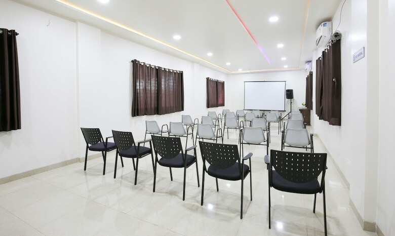 Hotel Treebo Trend Sunland Baramati