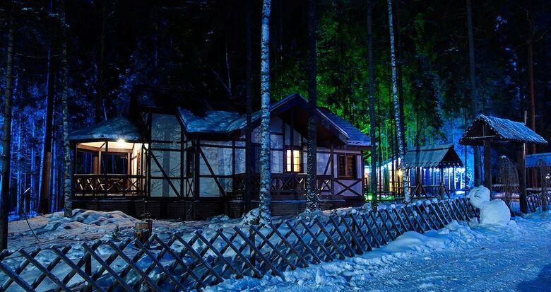 Shishki Na Lampushke - Bavarsky Khutor