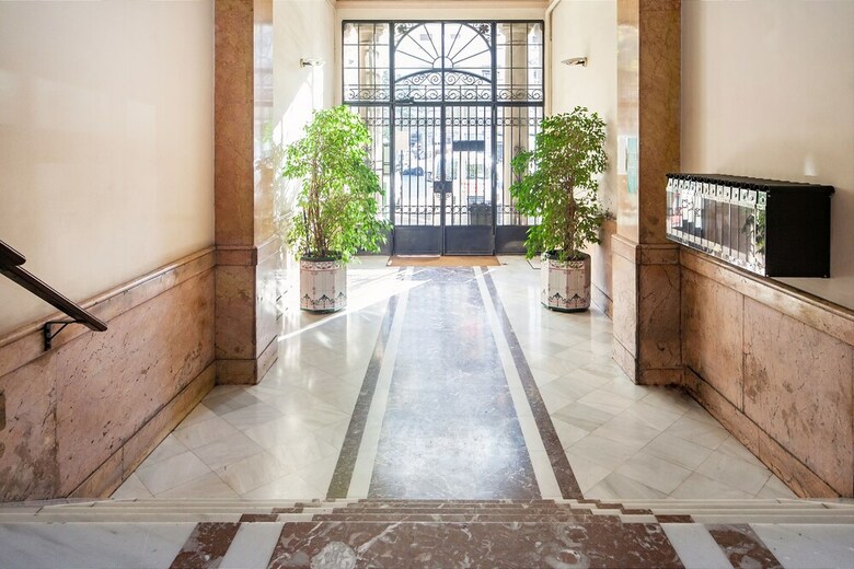 Pension Barna House B&B