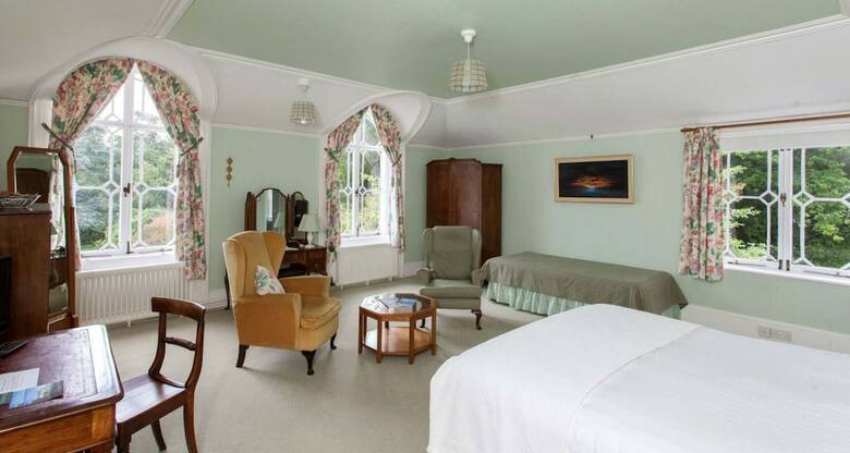 Bed & Breakfast Hollybank House