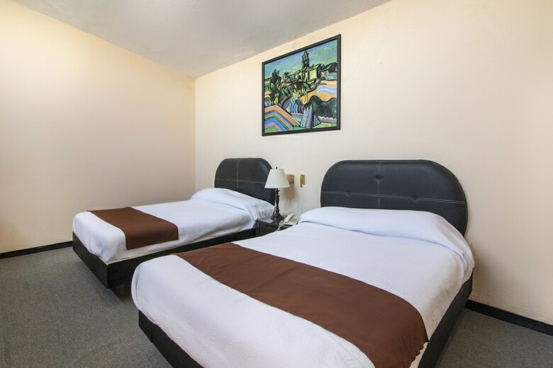 Hotel Bugambilias