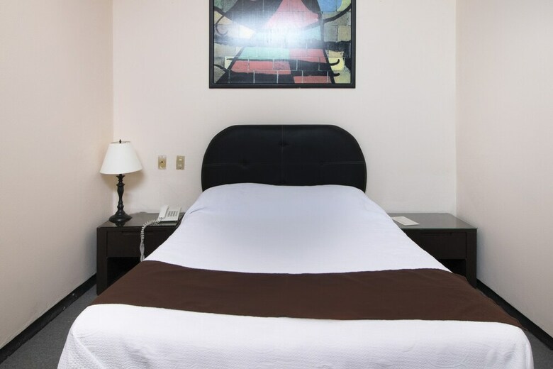 Hotel Bugambilias