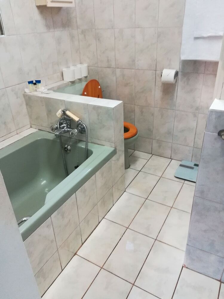 Hotel Quadj Guesthouse