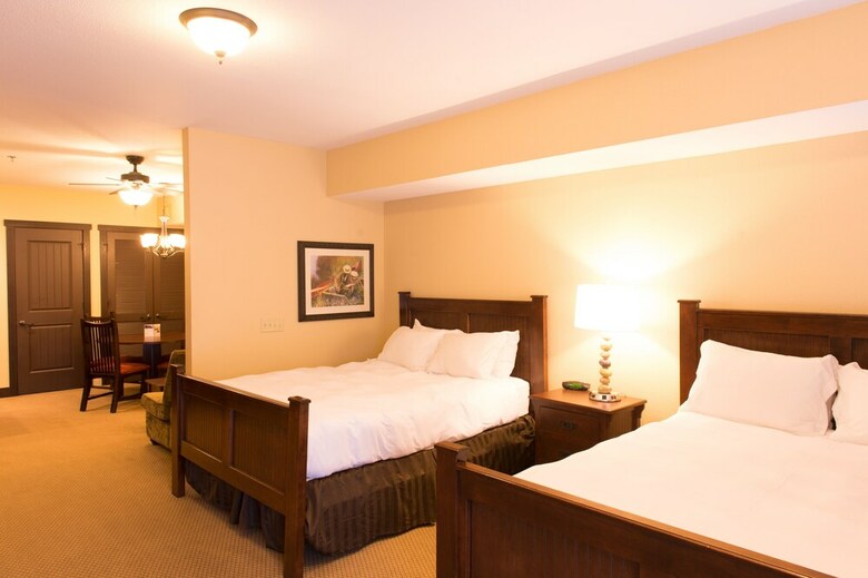 Chase On The Lake Resort Hotel