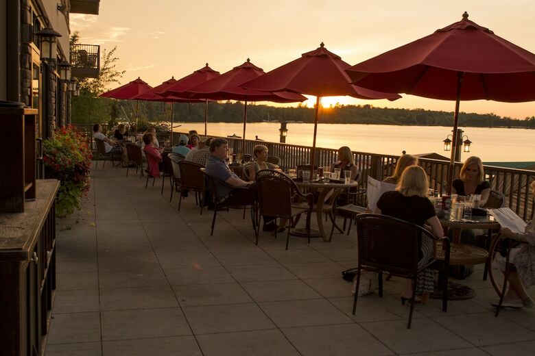 Chase On The Lake Resort Hotel