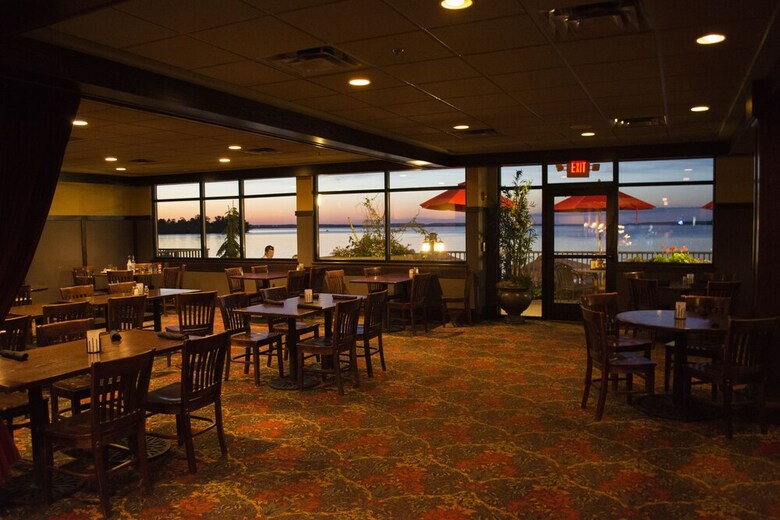 Chase On The Lake Resort Hotel