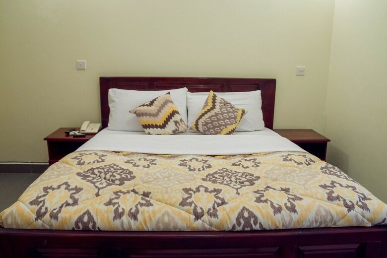 Kenendia Hotel