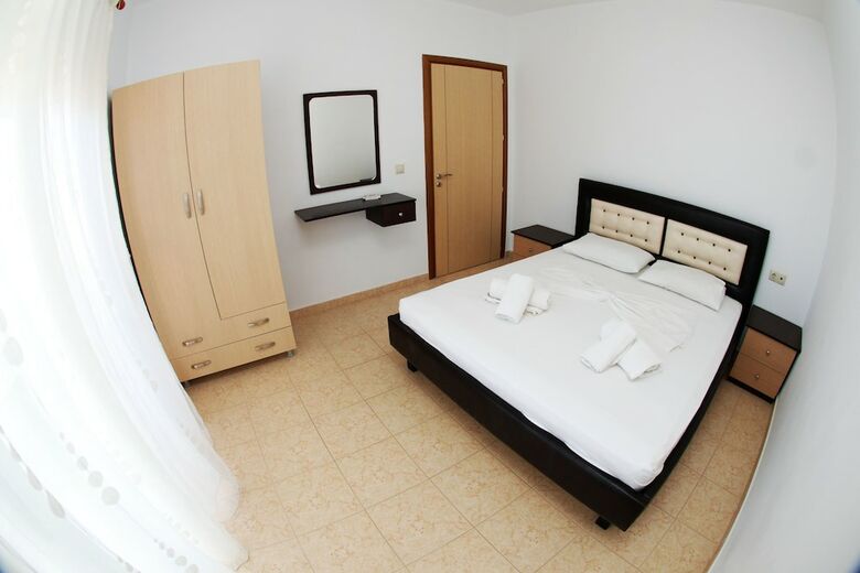 Hotel Eleana