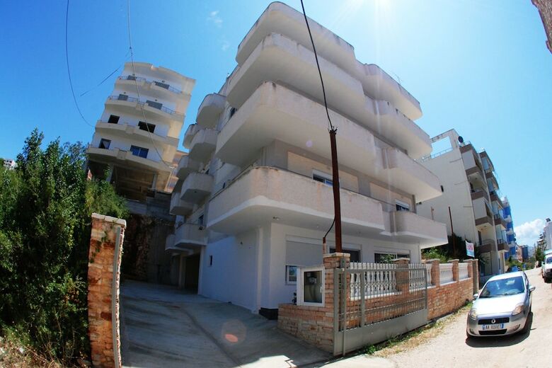 Hotel Eleana