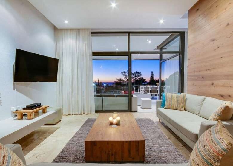Harrier Place - Four Bedroom Villa, Sleeps 8