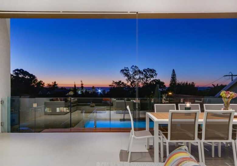 Harrier Place - Four Bedroom Villa, Sleeps 8
