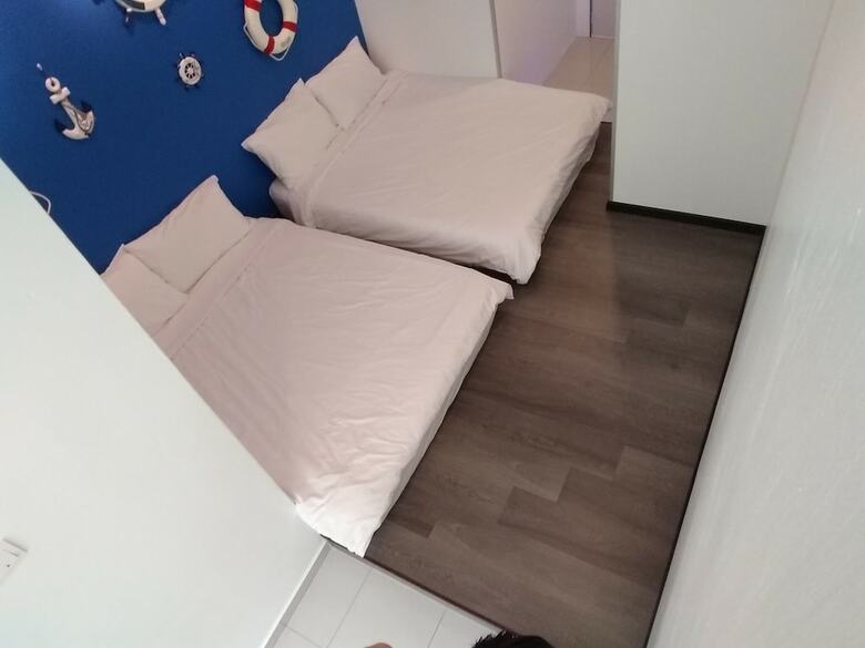 H & H Guesthouse 2