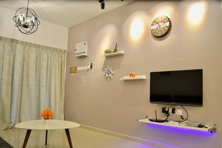 H & H Guesthouse 2
