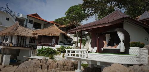 Hotel Clear View Resort