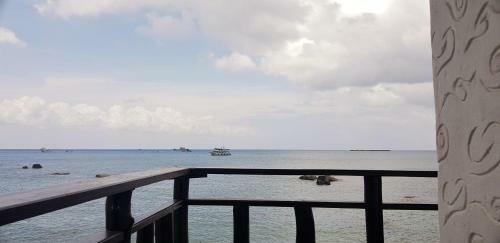 Hotel Clear View Resort