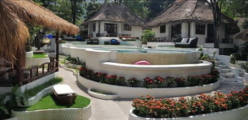 Hotel Clear View Resort