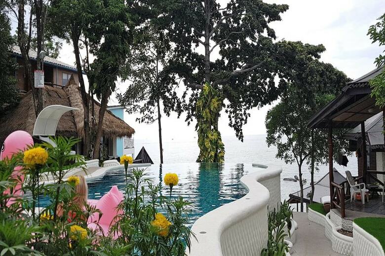 Hotel Clear View Resort
