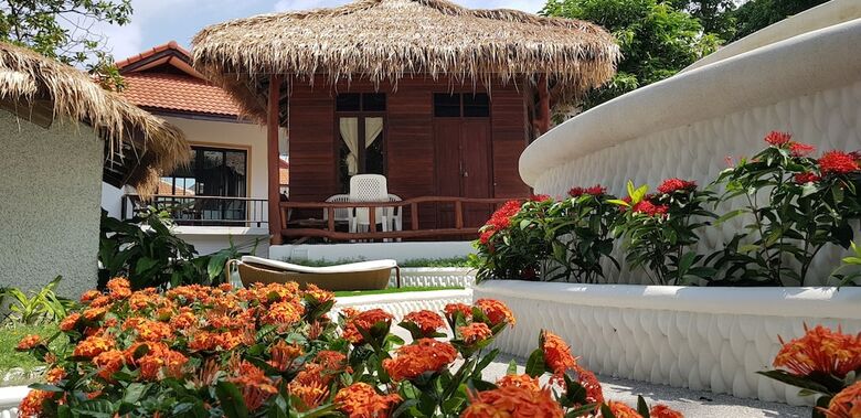 Hotel Clear View Resort