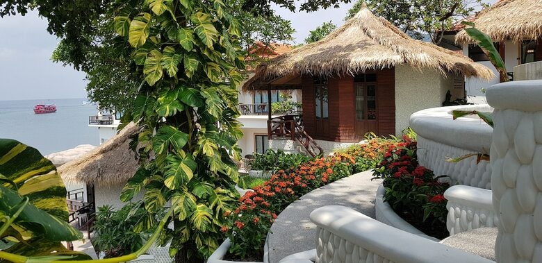 Hotel Clear View Resort