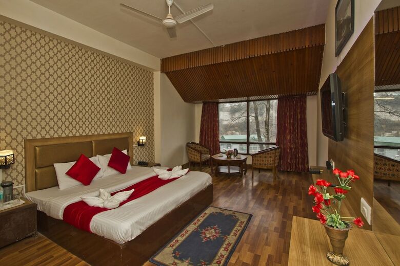 Hotel Sitara International