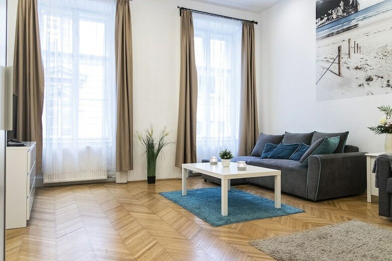 Real Apartments Vadasz