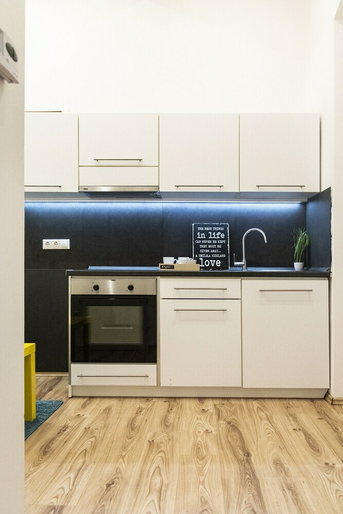 Real Apartments Vadasz