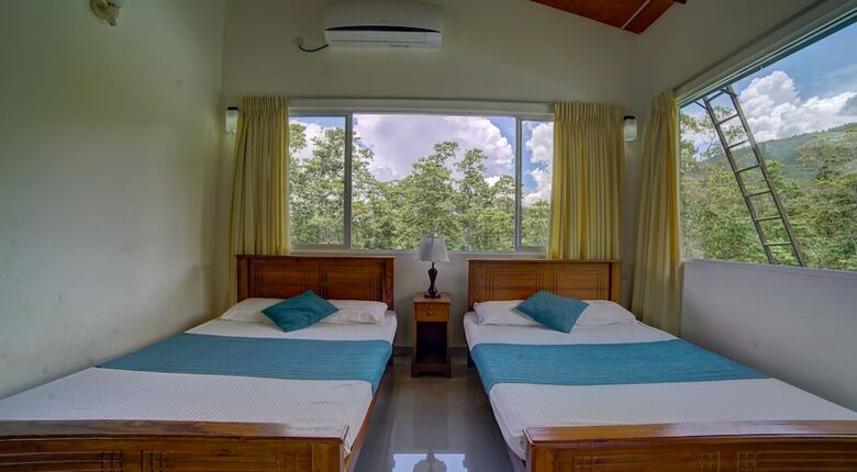 Hotel Hanthana Holiday Rooms