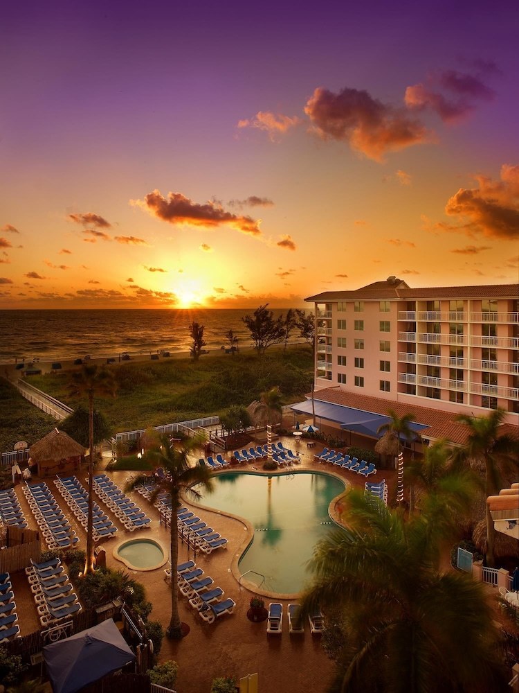 Palm Beach Shores Resort And Vacation Villas