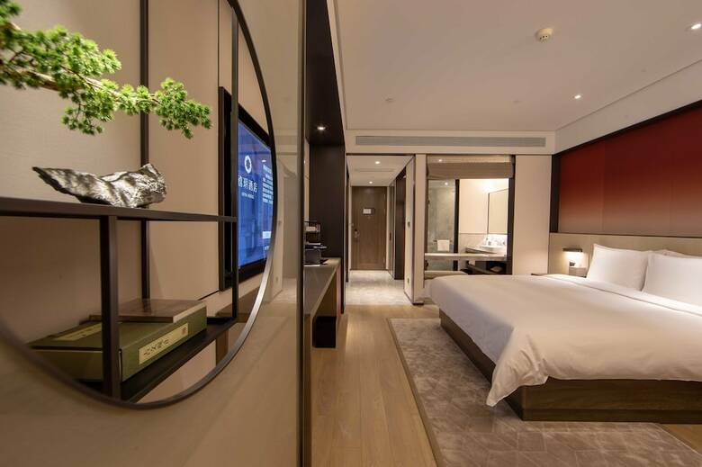 Joya Shanghai Xujiahui Hotel