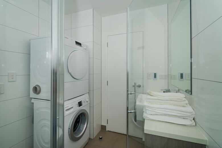 Albany Brand New Serviced Apartment
