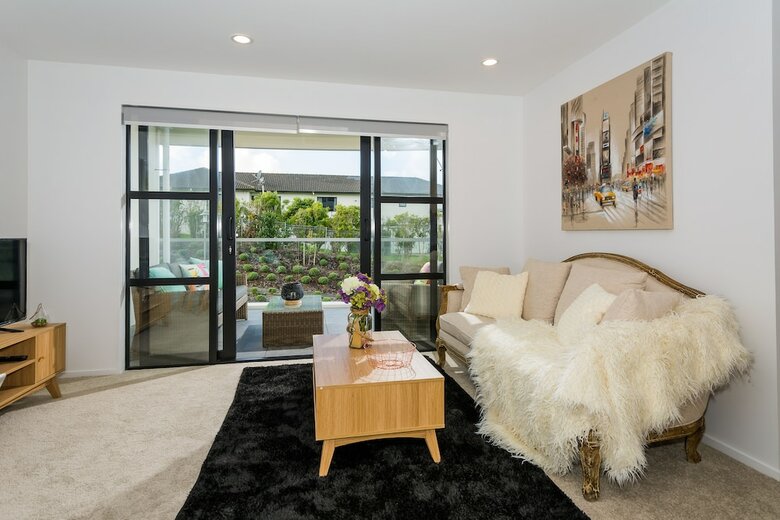 Albany Brand New Serviced Apartment