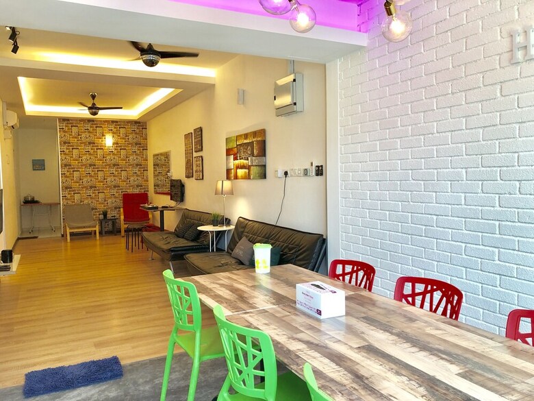 H & H Guesthouse 1