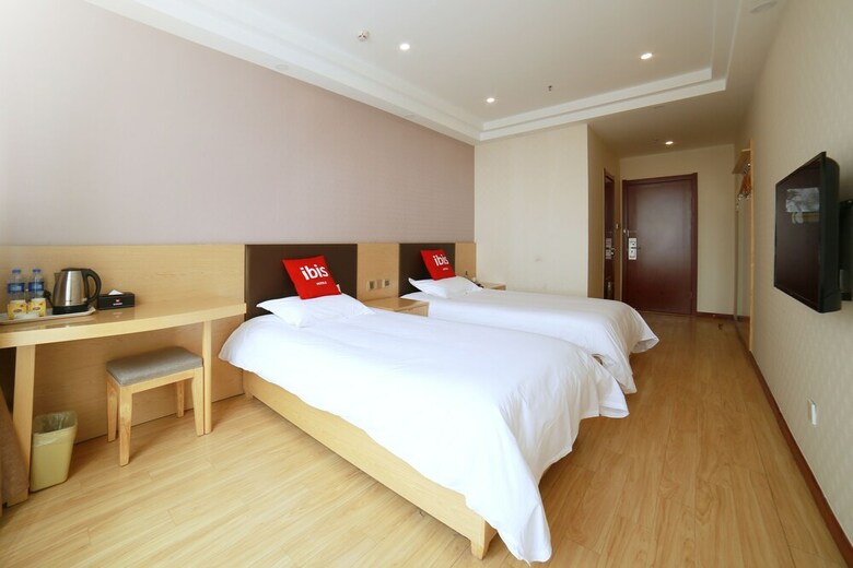 Hotel Ibis Tianjin Wuqing