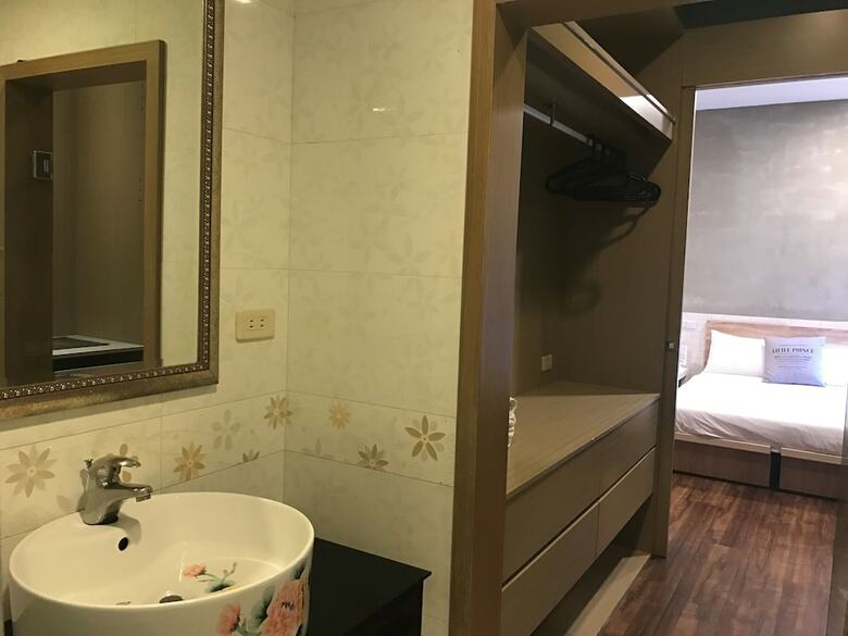 Hotel 8door Guesthouse