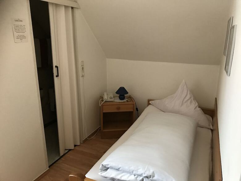 Hostal Gasthof Zum Waldstein