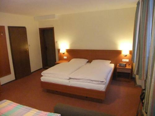 Hostal Gasthof Rotes Ro�