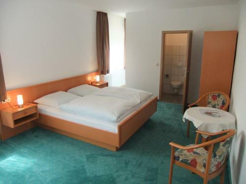 Hostal Gasthof Rotes Ro�