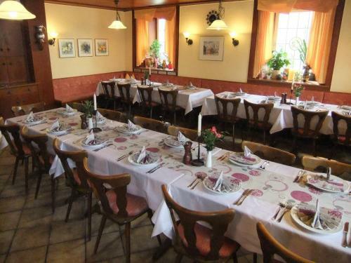 Hostal Gasthof Rotes Ro�