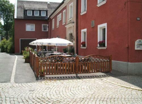 Hostal Gasthof Rotes Ro�