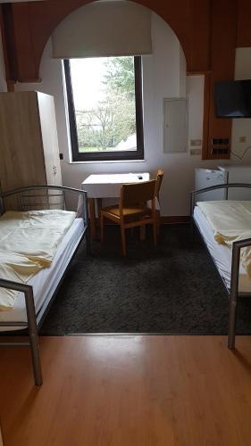 Hotel Sch�ne Aussicht