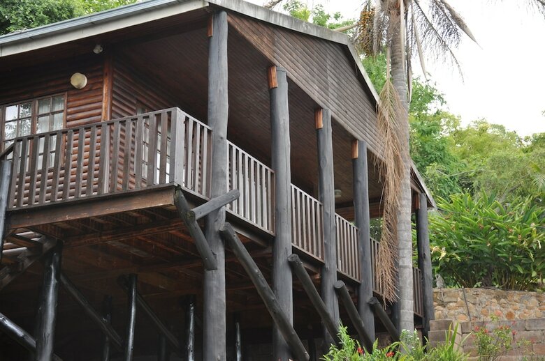 Cabana Nie-zel Loghomes